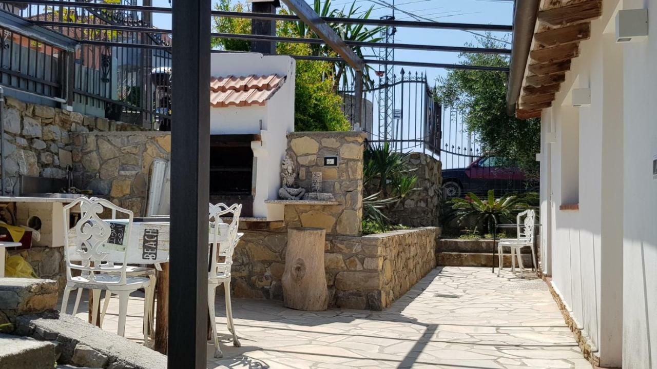 Piccola Casa Con Giardino Villa Sanremo Eksteriør billede
